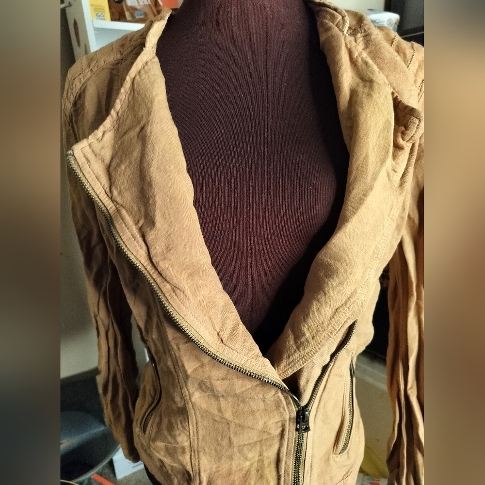 EUC Vintage Lucky Brand Light Zipper Jacket